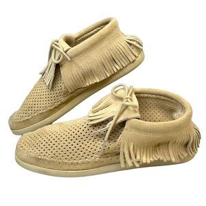 Minnetonka Light Tan Venice Perforated Fringe Bootie Size 7